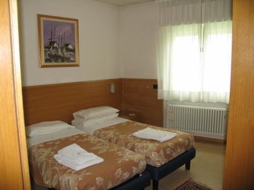 Hotel Oasi Trento Exteriör bild