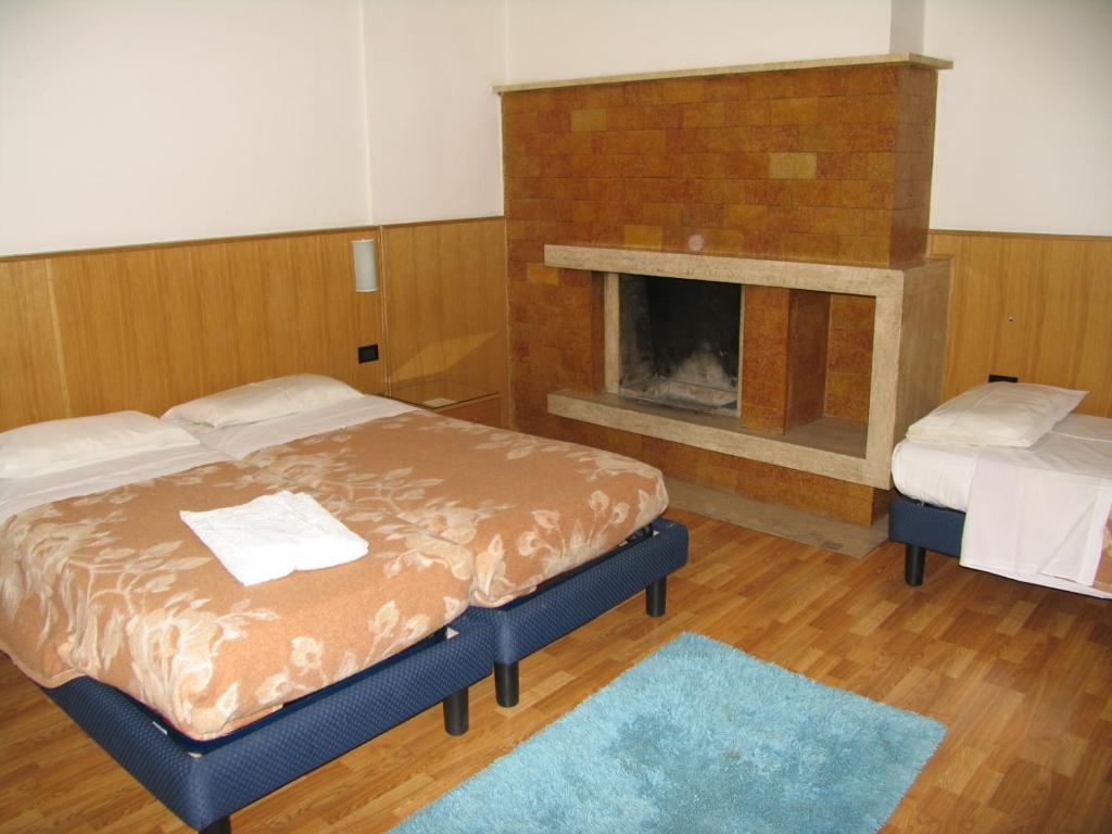 Hotel Oasi Trento Exteriör bild